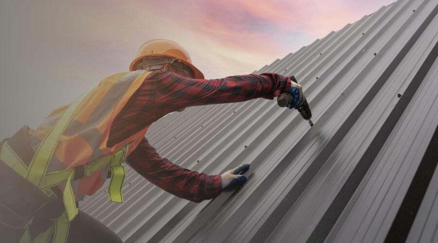 Professional gutter cleaning in Oakley, MI